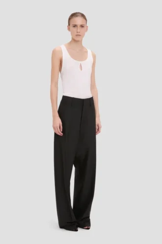 calas de perna curva em preto 2 330x495 - Cal&ccedil;as de perna curva em preto